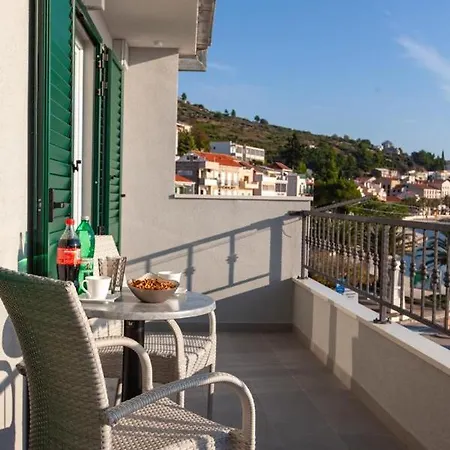 Ivandic * Podgora (Split-Dalmatia)