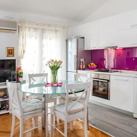 Ivandic Apartment